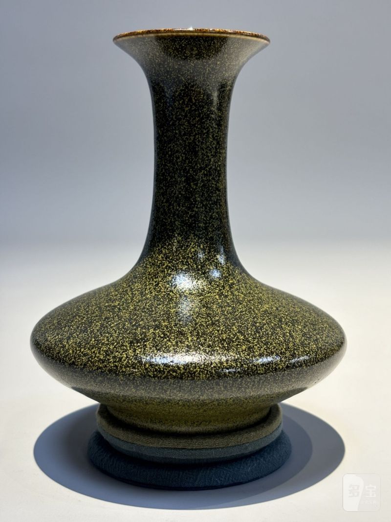    60-70年代部所作 茶叶末荸荠瓶 - 图3